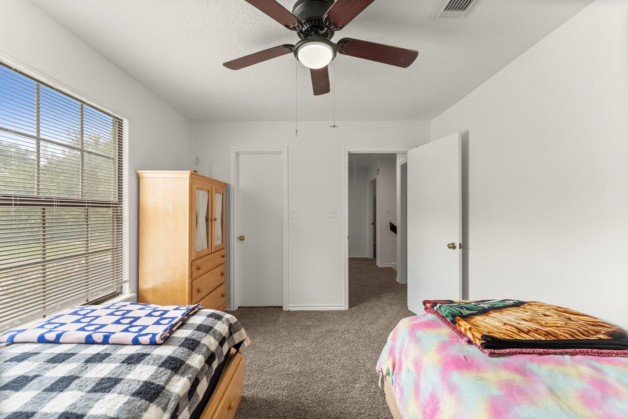 2811 Blue Glen Lane