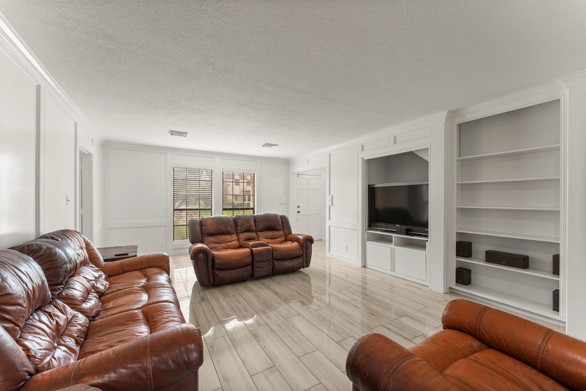 2811 Blue Glen Lane