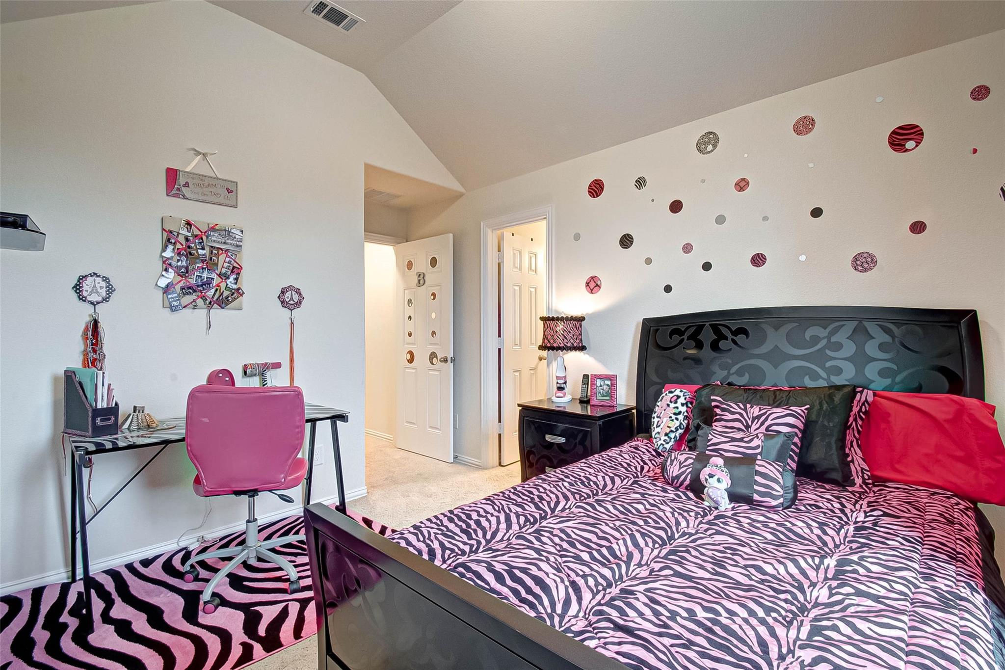 8219 Peppervine Court