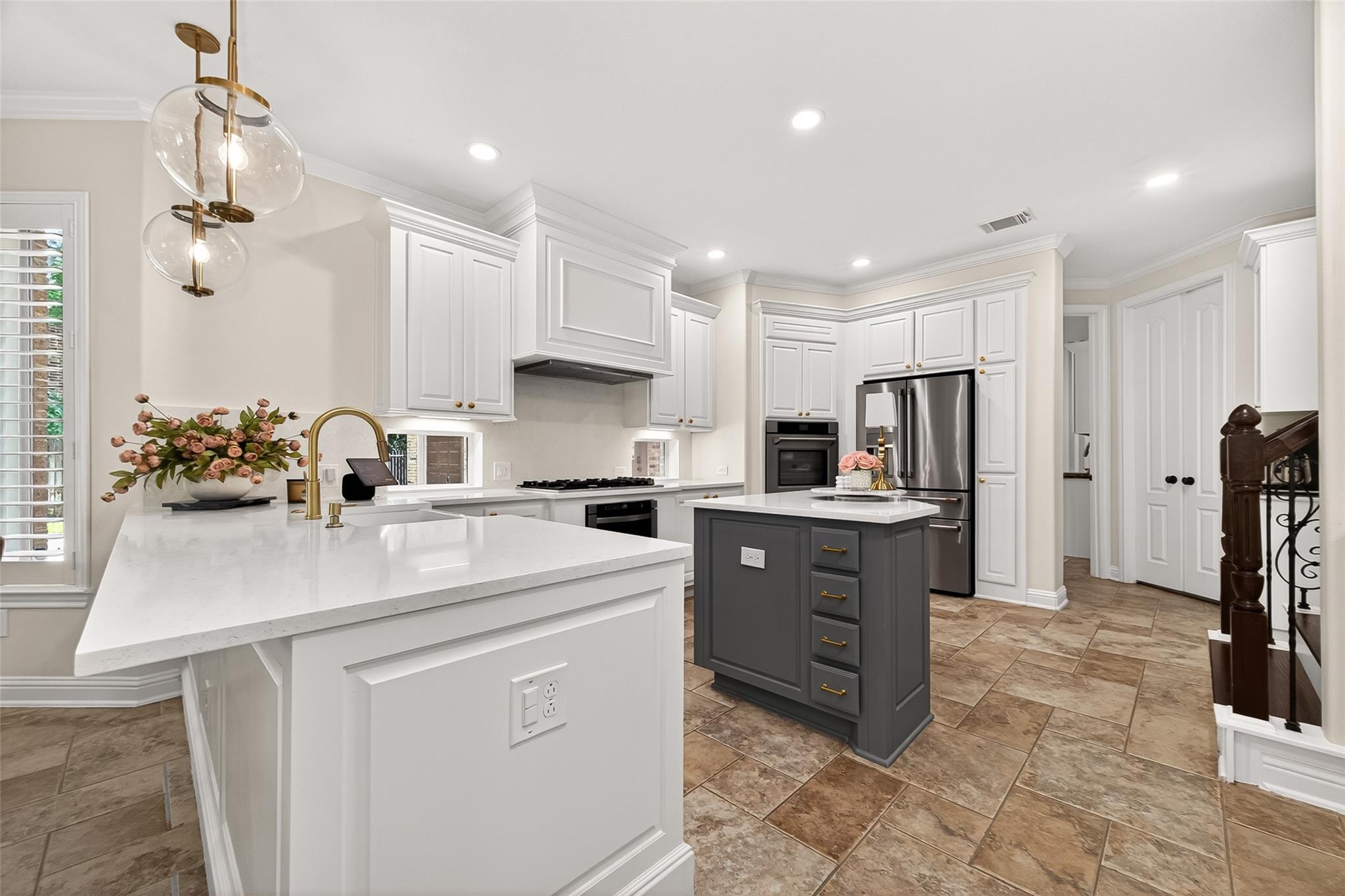 15 Veilwood Circle