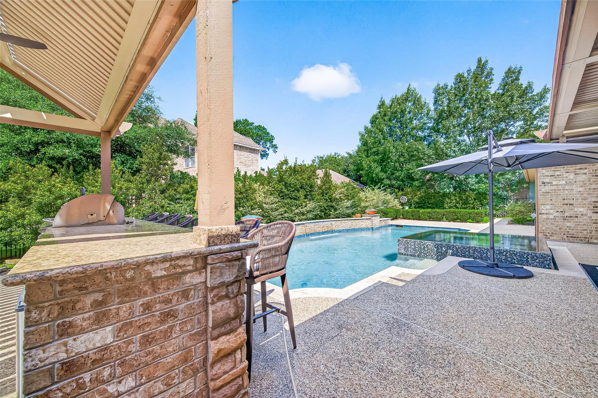 15 Veilwood Circle