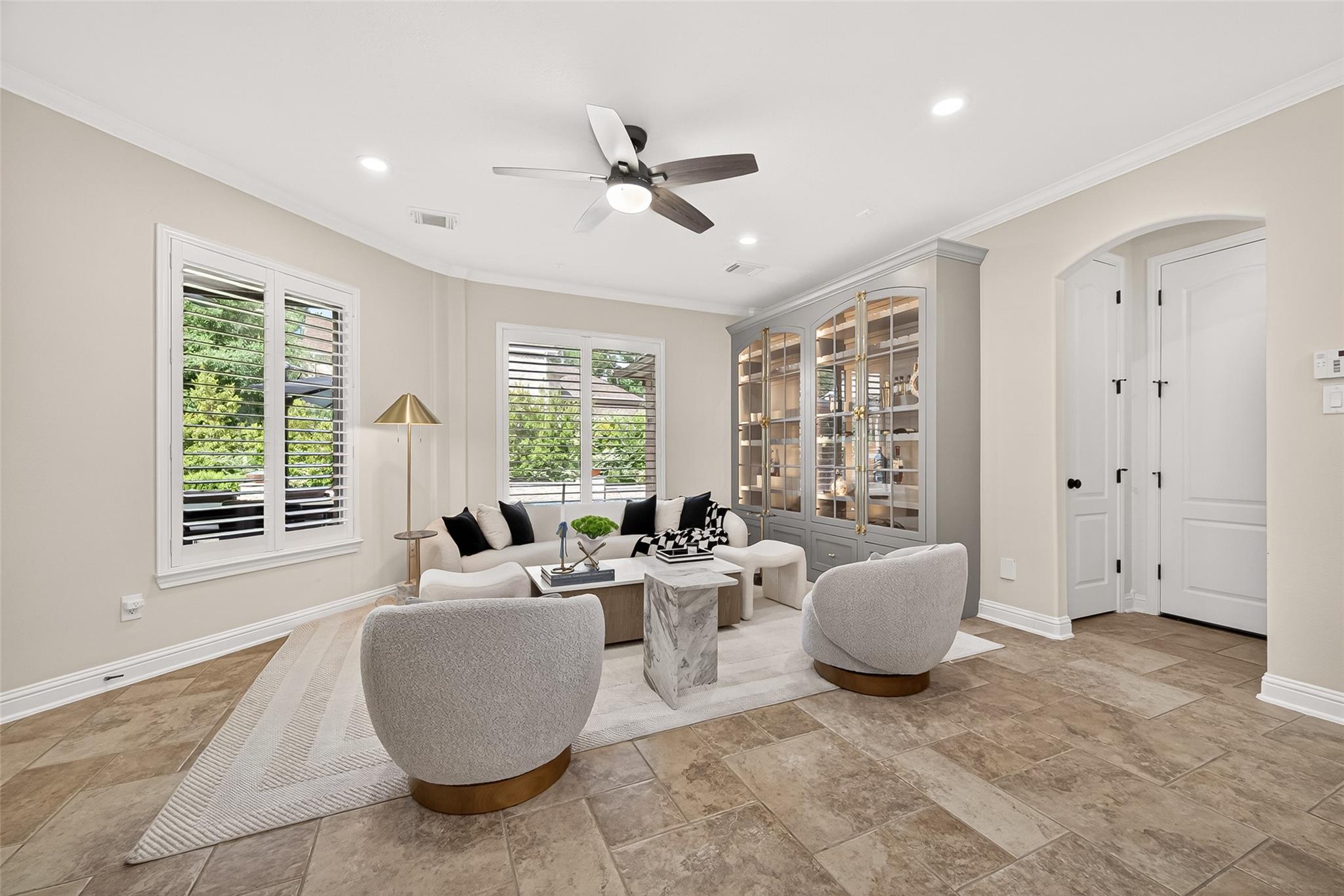 15 Veilwood Circle