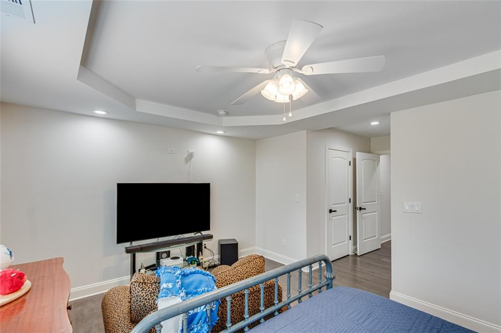 425 Ridgewood Avenue Unit C