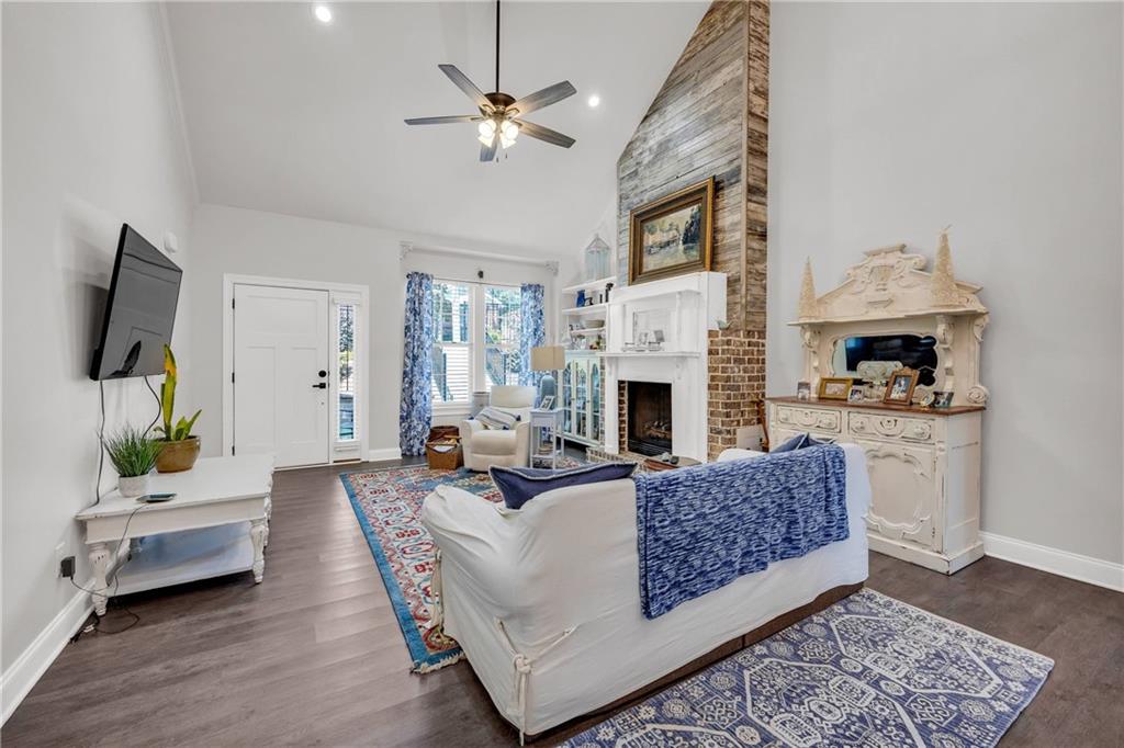 425 Ridgewood Avenue Unit C