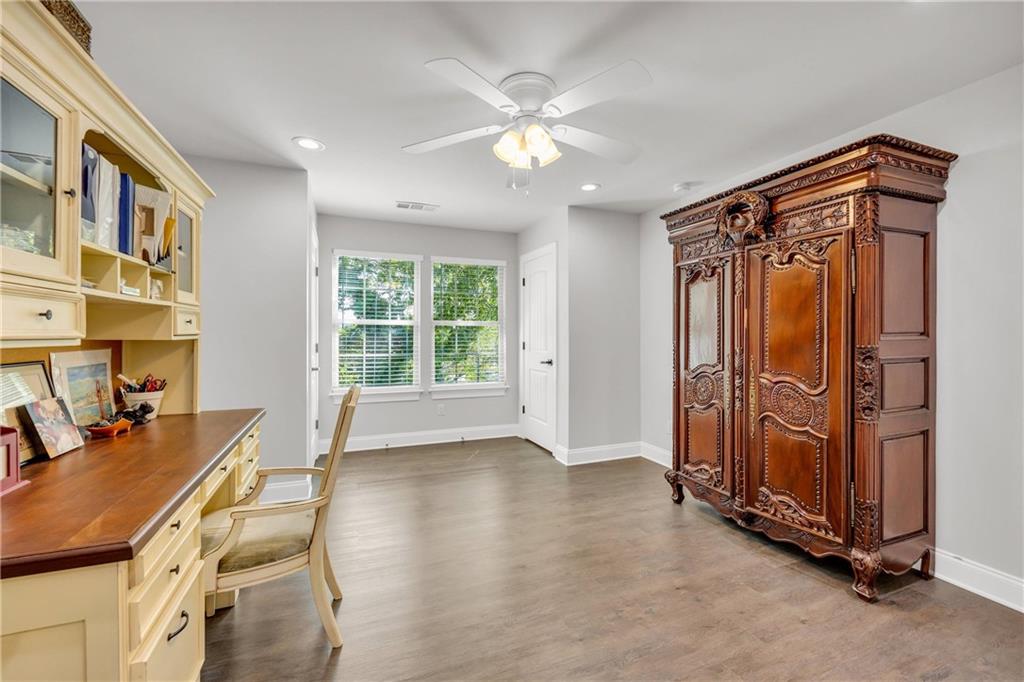 425 Ridgewood Avenue Unit C