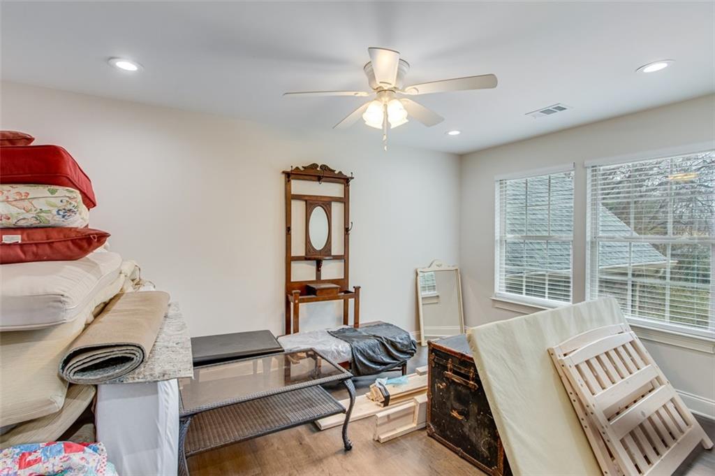 425 Ridgewood Avenue Unit C