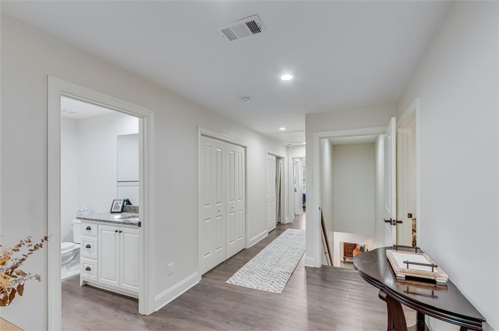 425 Ridgewood Avenue Unit C