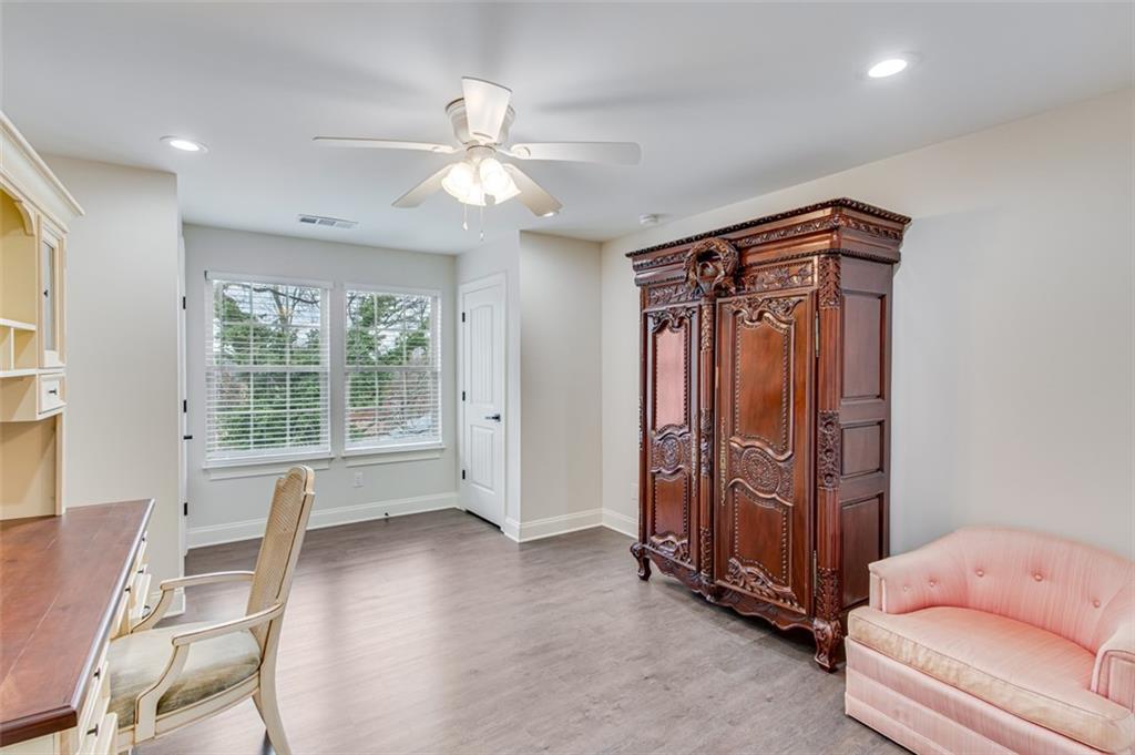 425 Ridgewood Avenue Unit C