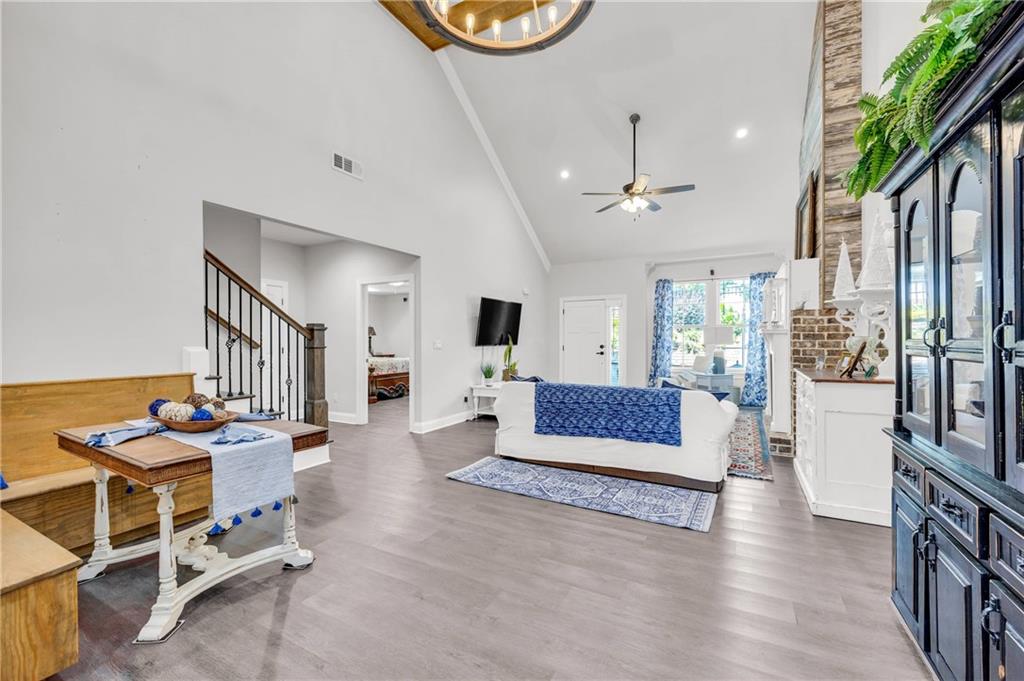 425 Ridgewood Avenue Unit C