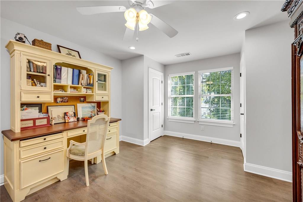 425 Ridgewood Avenue Unit C