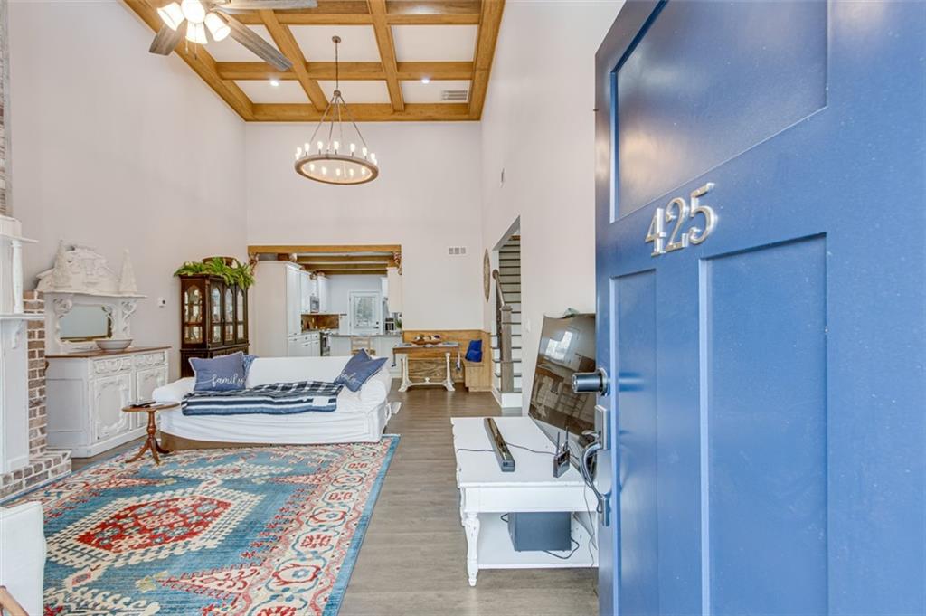 425 Ridgewood Avenue Unit C