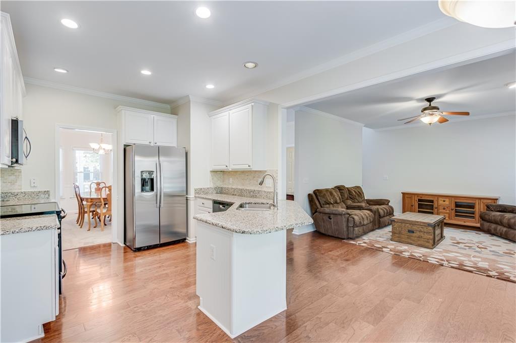 3355 Maple Terrace Drive
