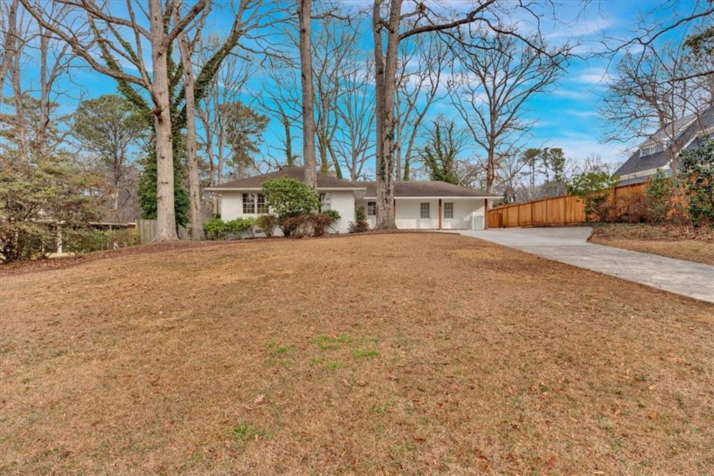 1119 Oakdale Drive SE