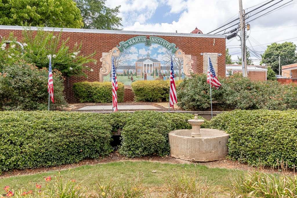 164 Oakdale Road