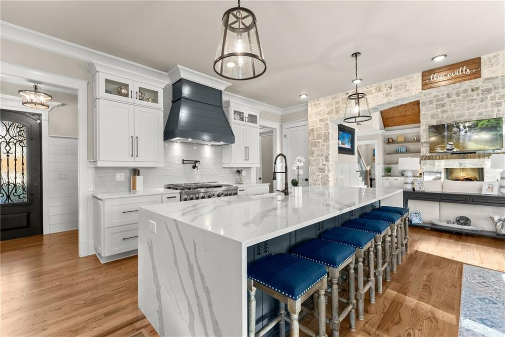 5431 Mayflower Court