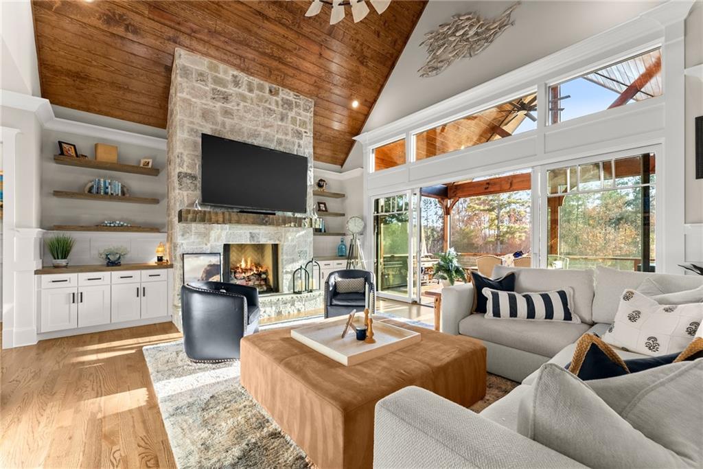 5431 Mayflower Court