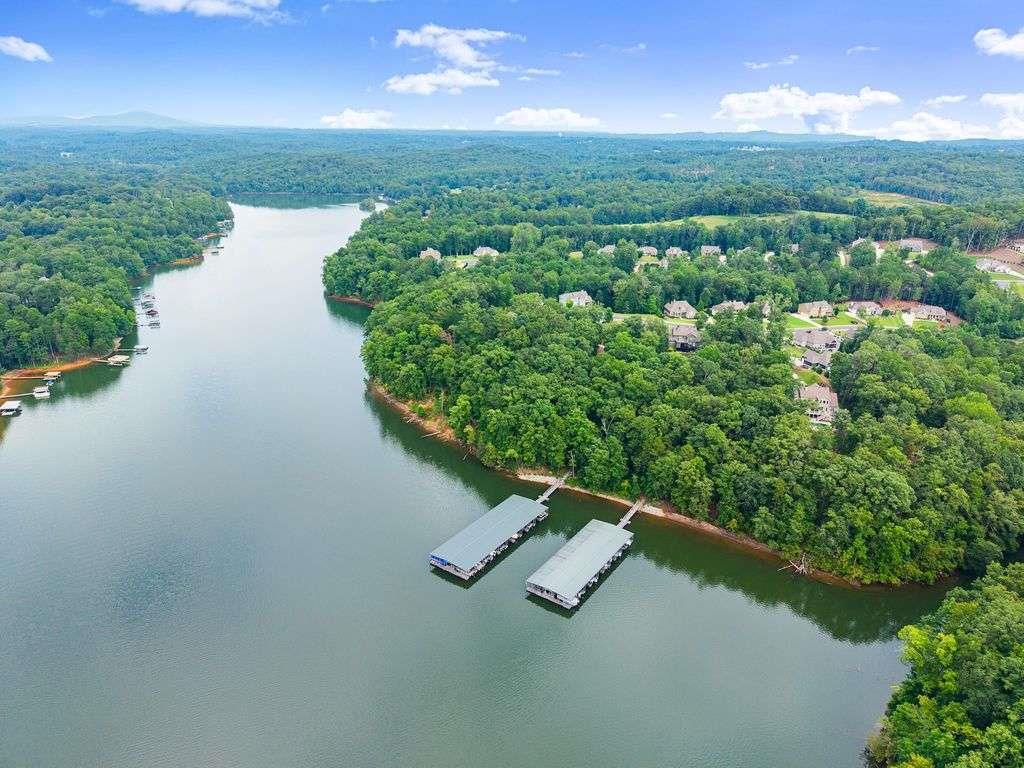 5420 Fishermans Cove