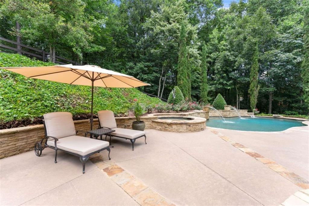 136 Riverview Drive