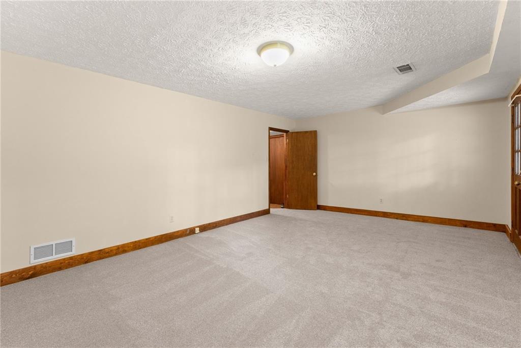 1155 Lakeridge Court