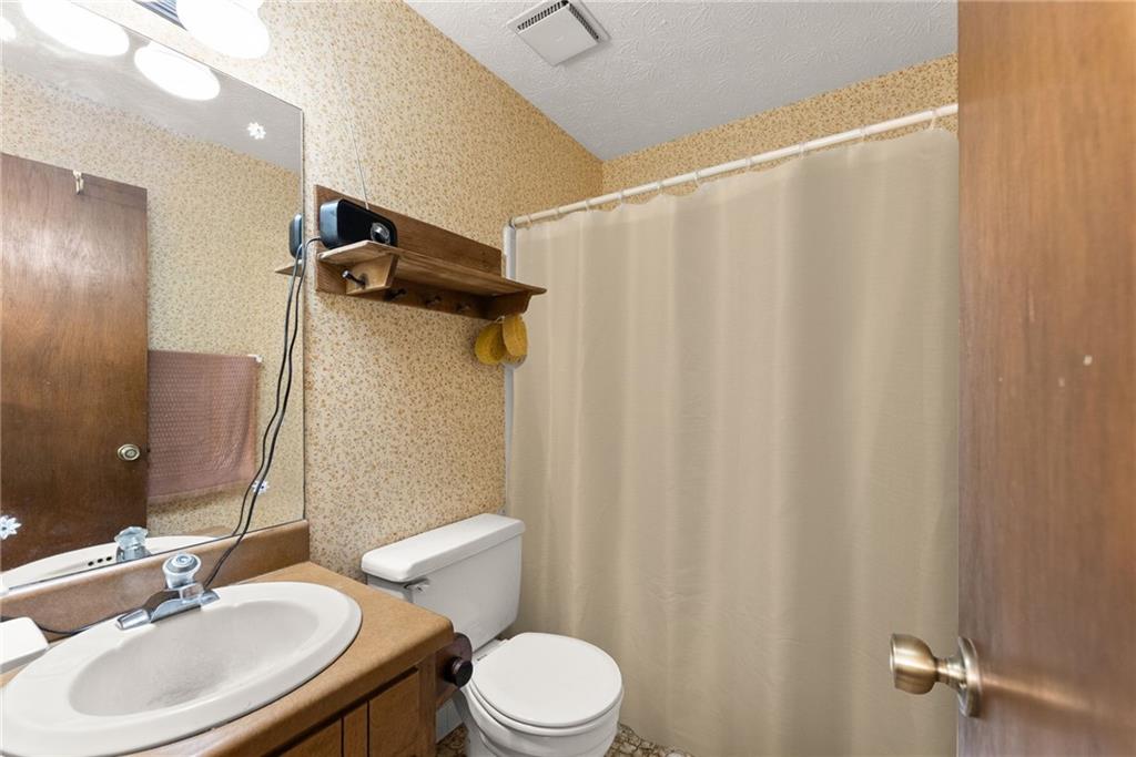 1155 Lakeridge Court