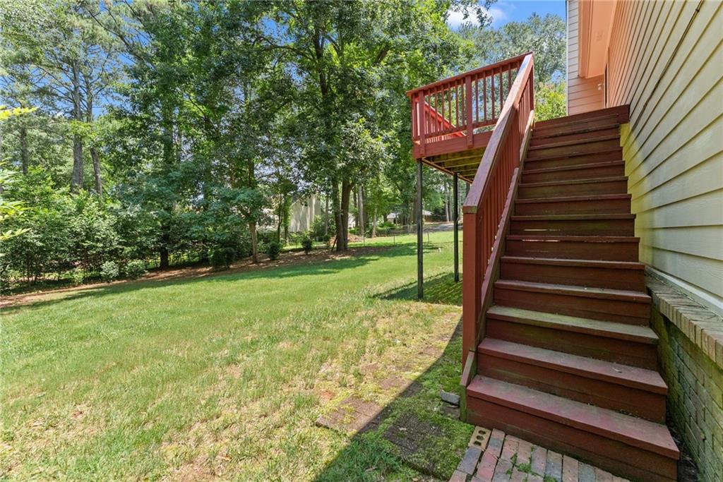 1155 Lakeridge Court