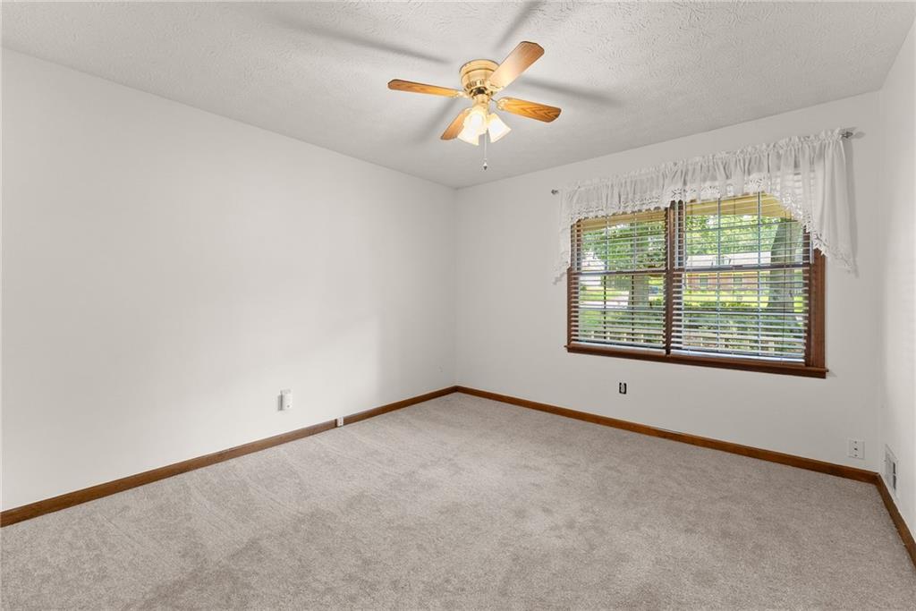 1155 Lakeridge Court