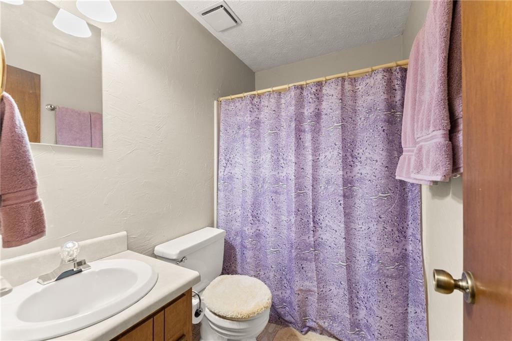 1155 Lakeridge Court