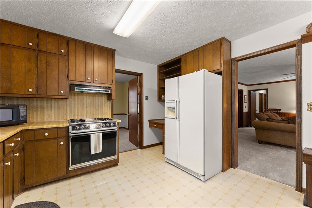 1155 Lakeridge Court