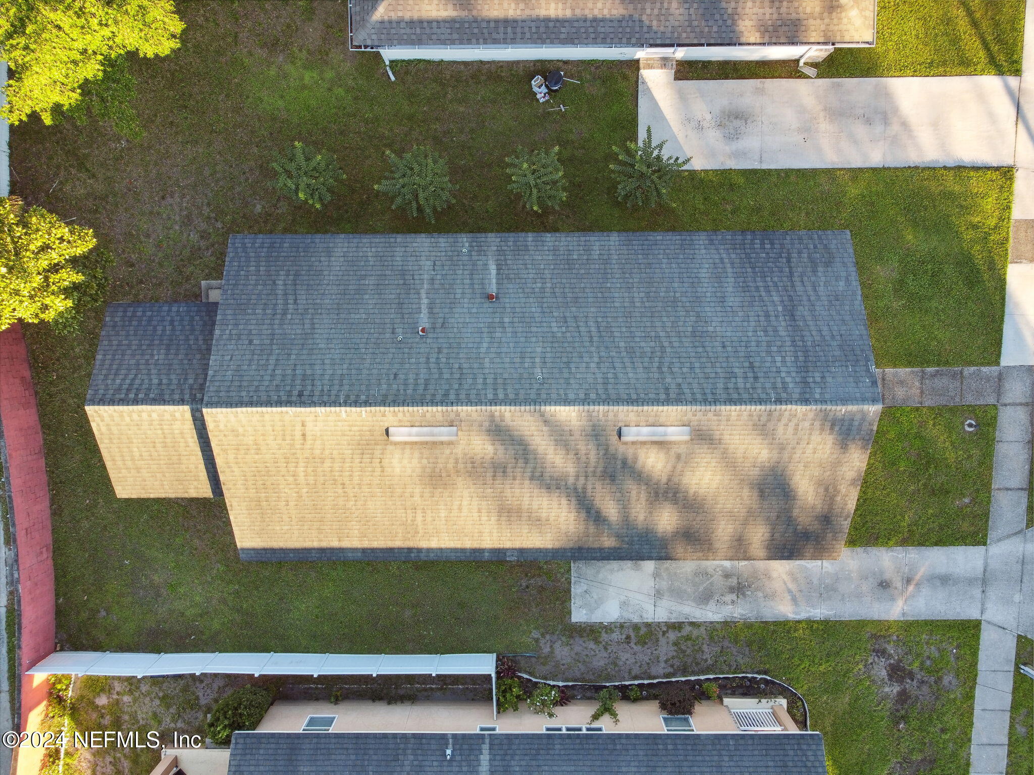 1131 W 32ND Street
