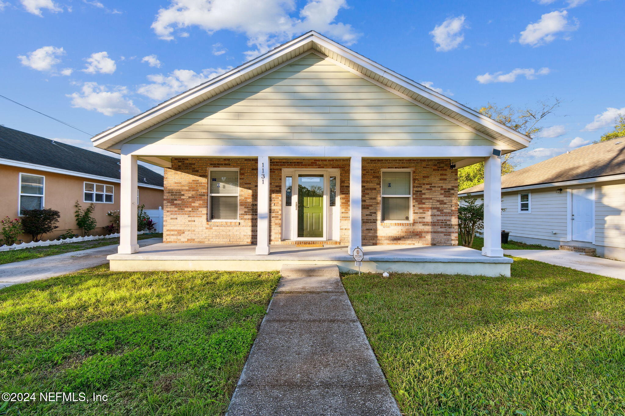 1131 W 32ND Street