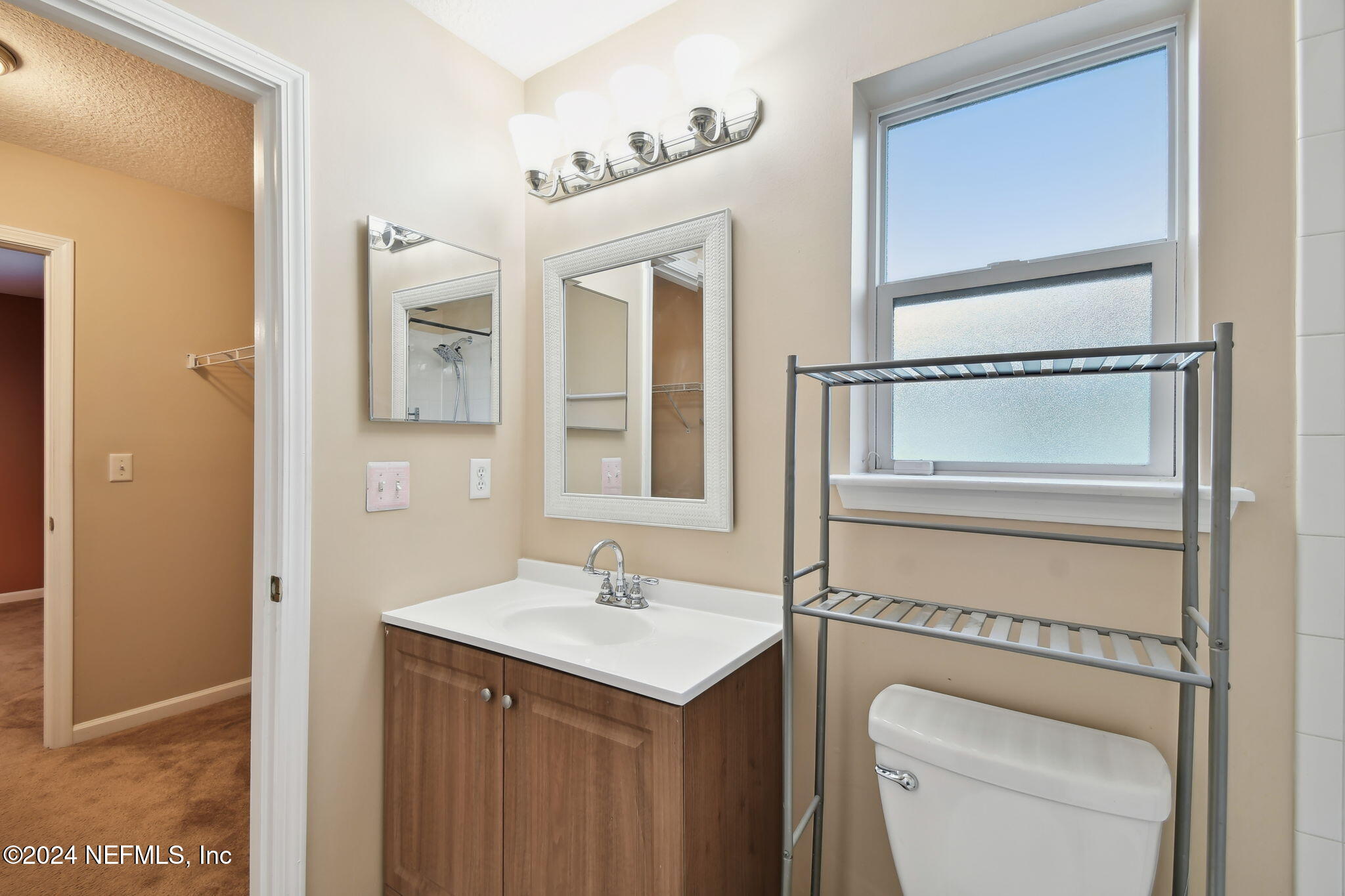 1131 W 32ND Street
