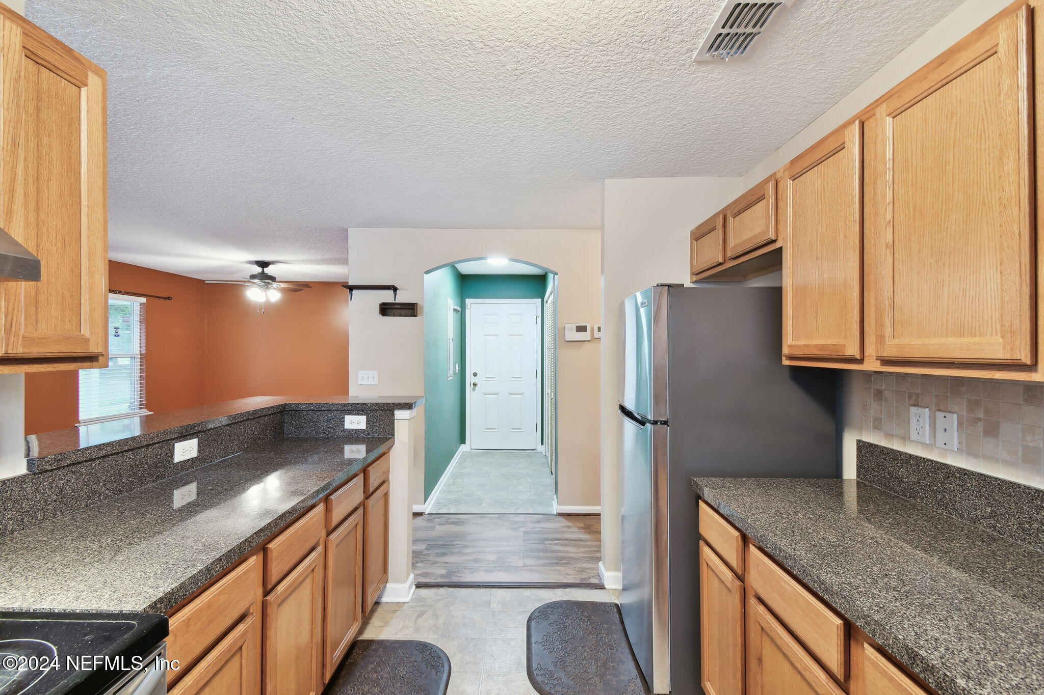 1131 W 32ND Street