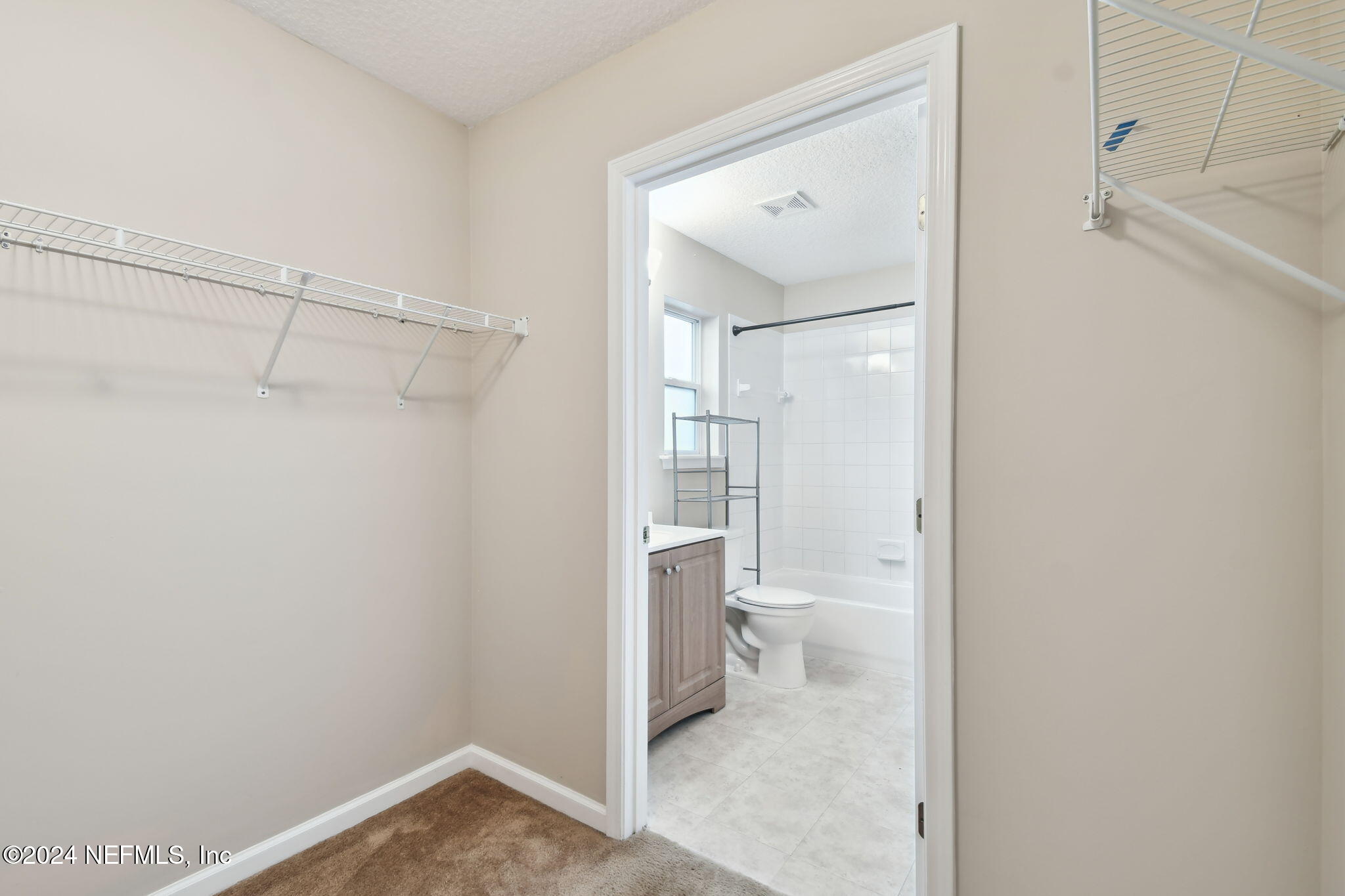 1131 W 32ND Street