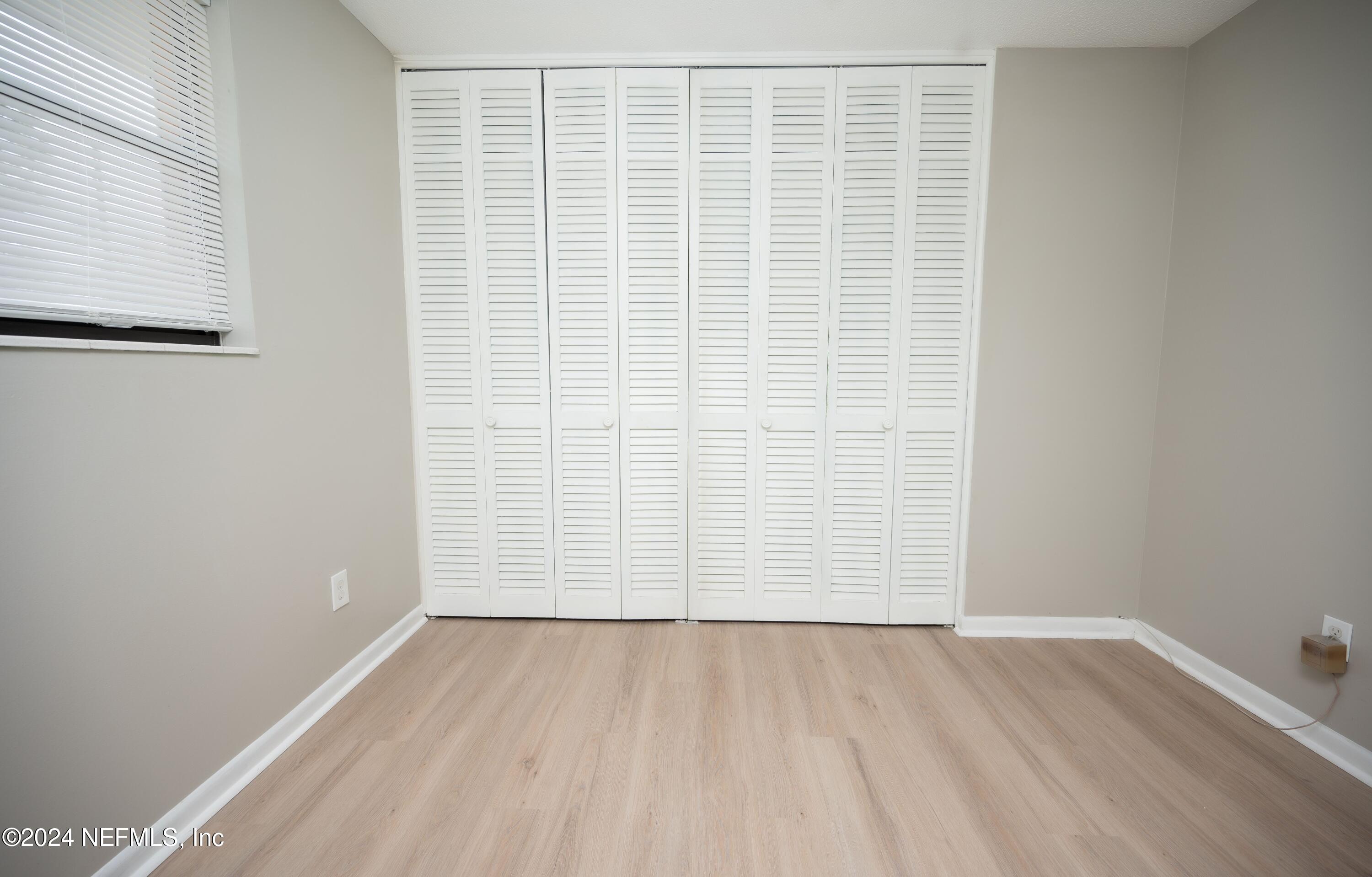1195 PECAN Cove