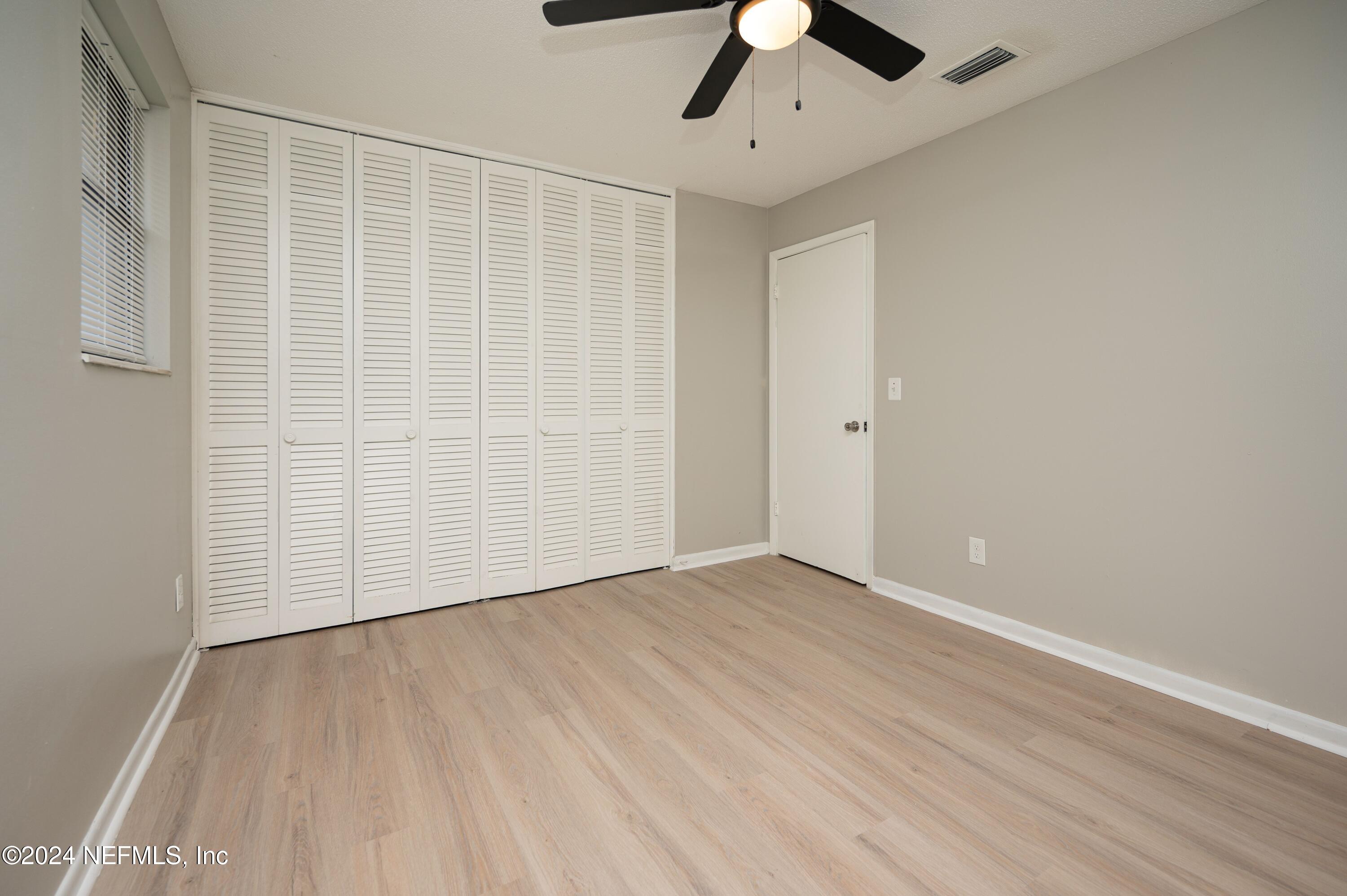 1195 PECAN Cove