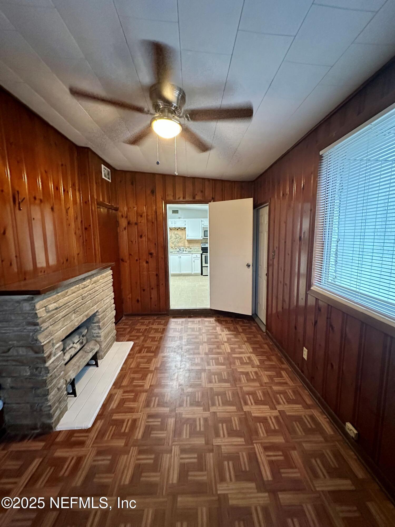 2236 HOLCROFT Drive