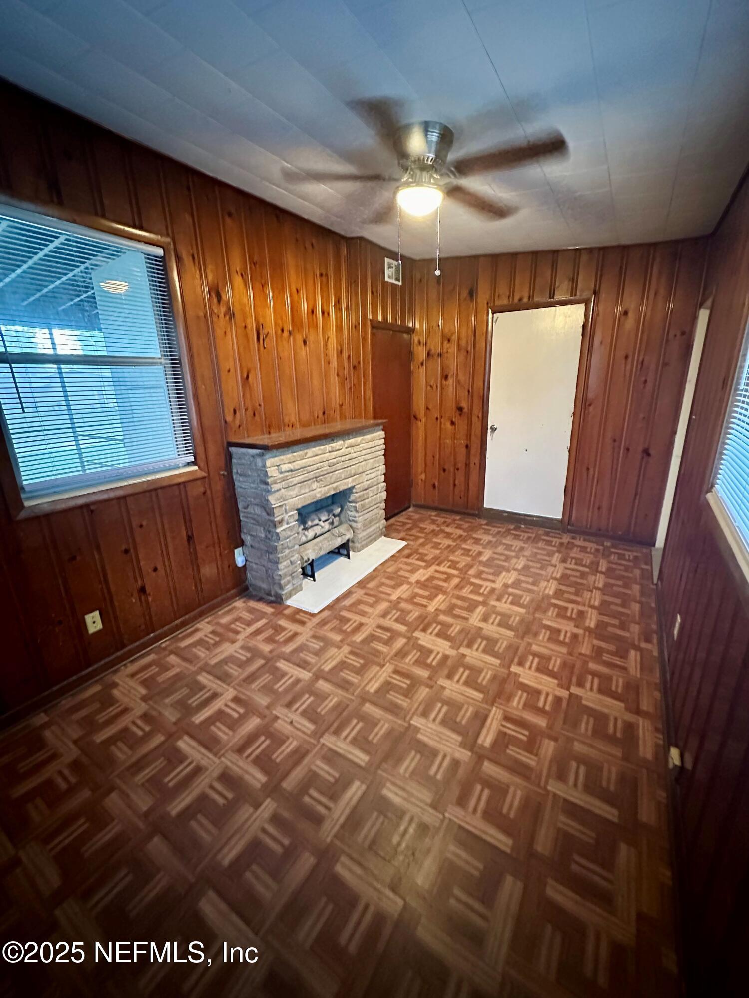 2236 HOLCROFT Drive