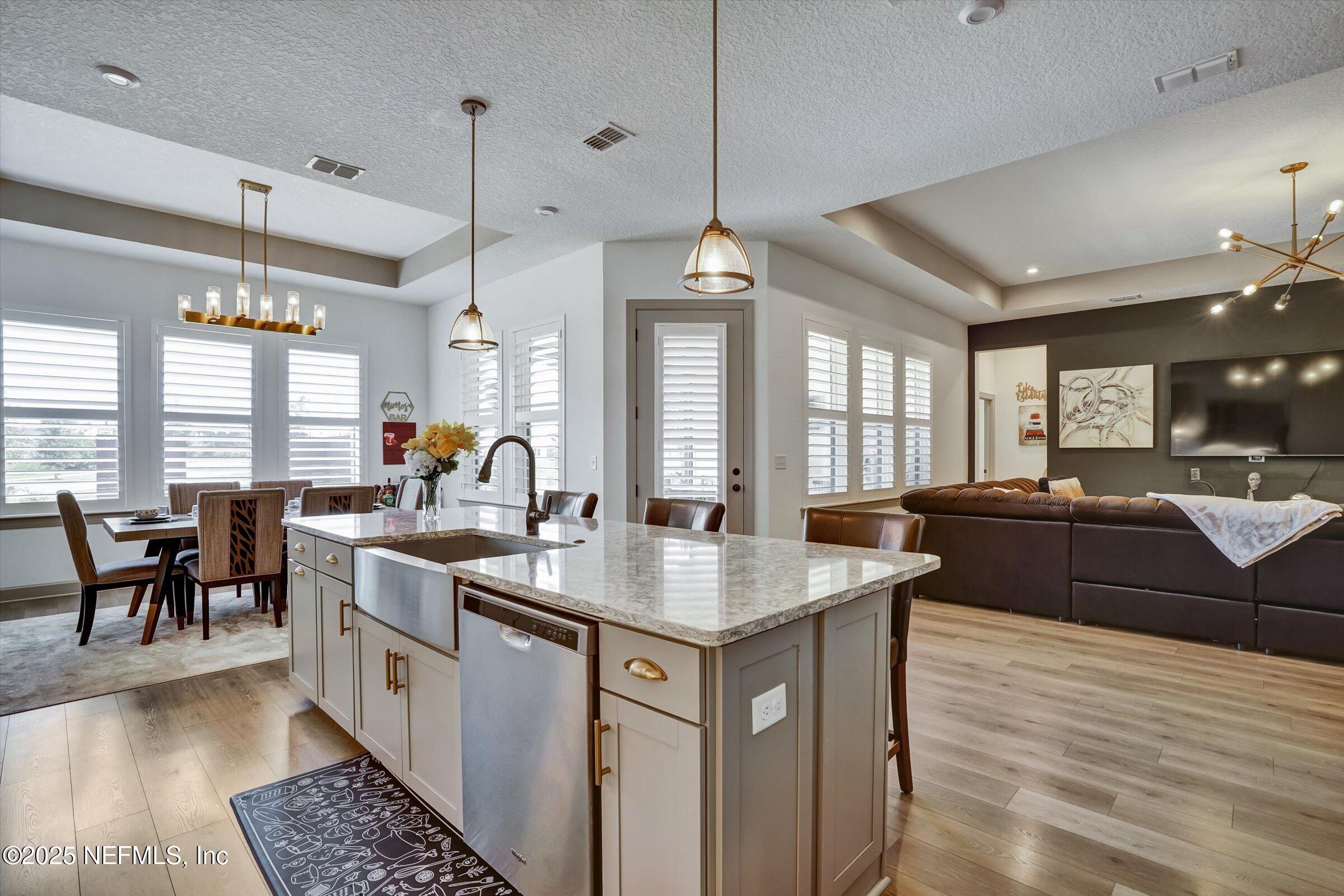 3913 SPYGLASS HILL Lane