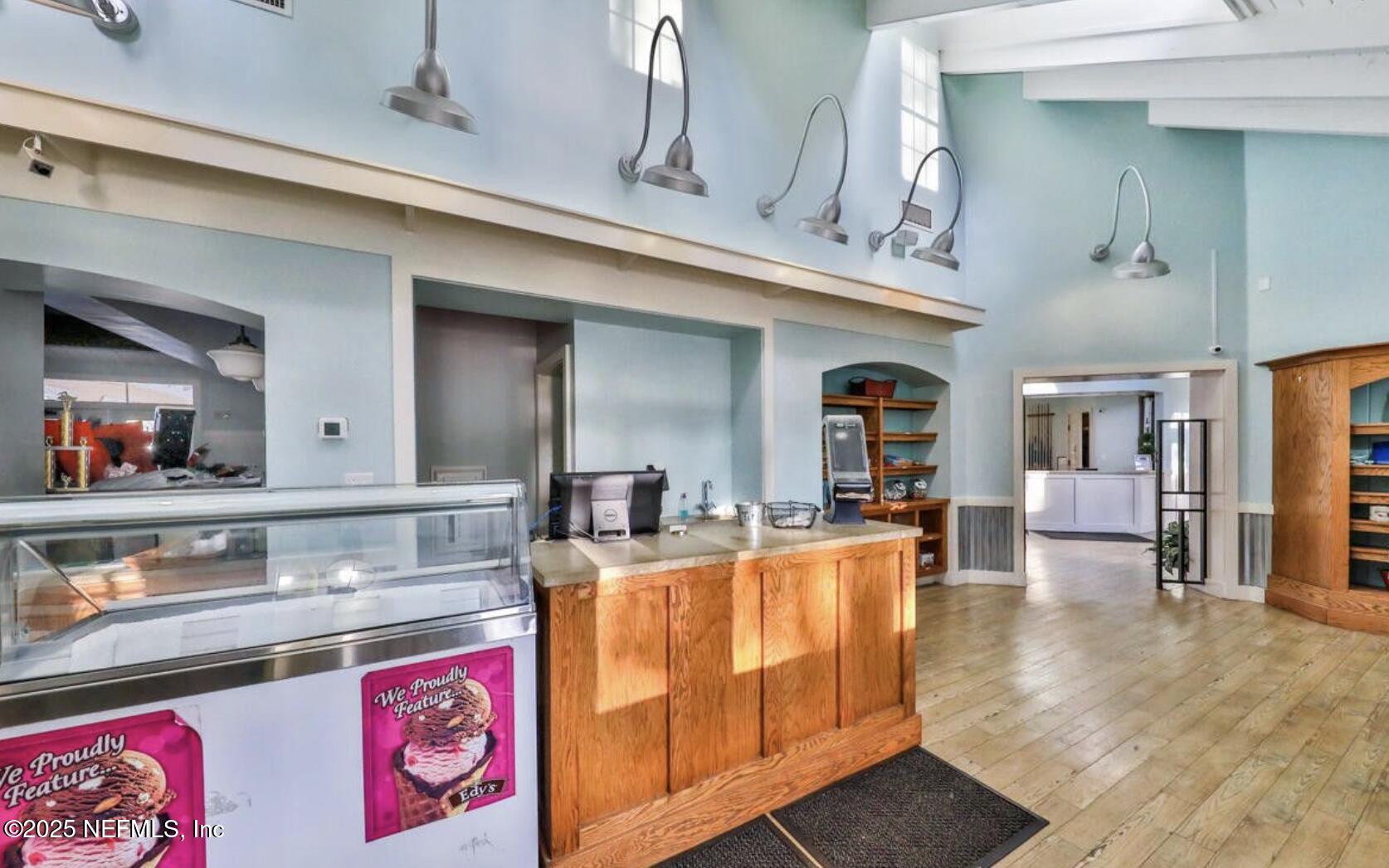 3913 SPYGLASS HILL Lane