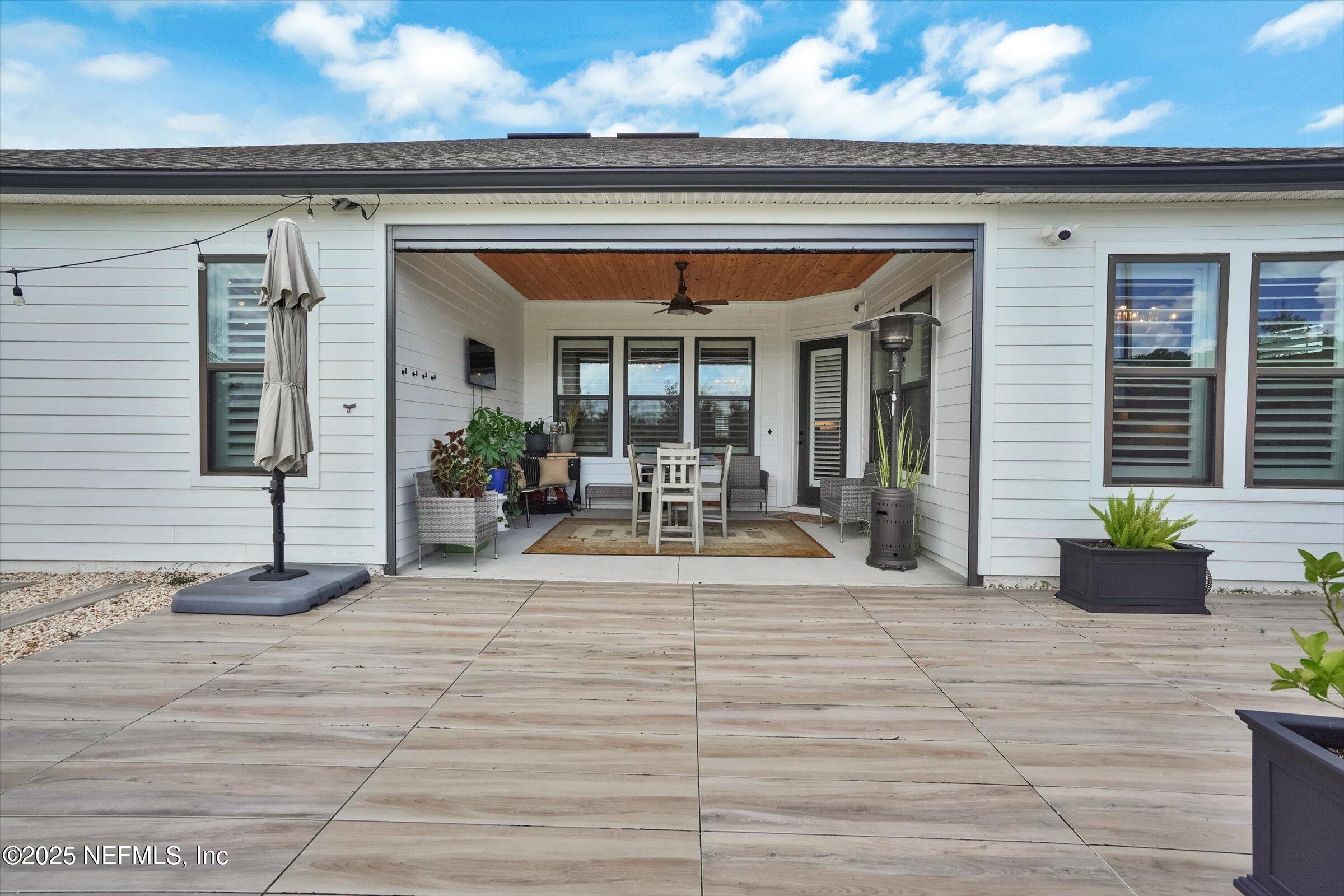 3913 SPYGLASS HILL Lane