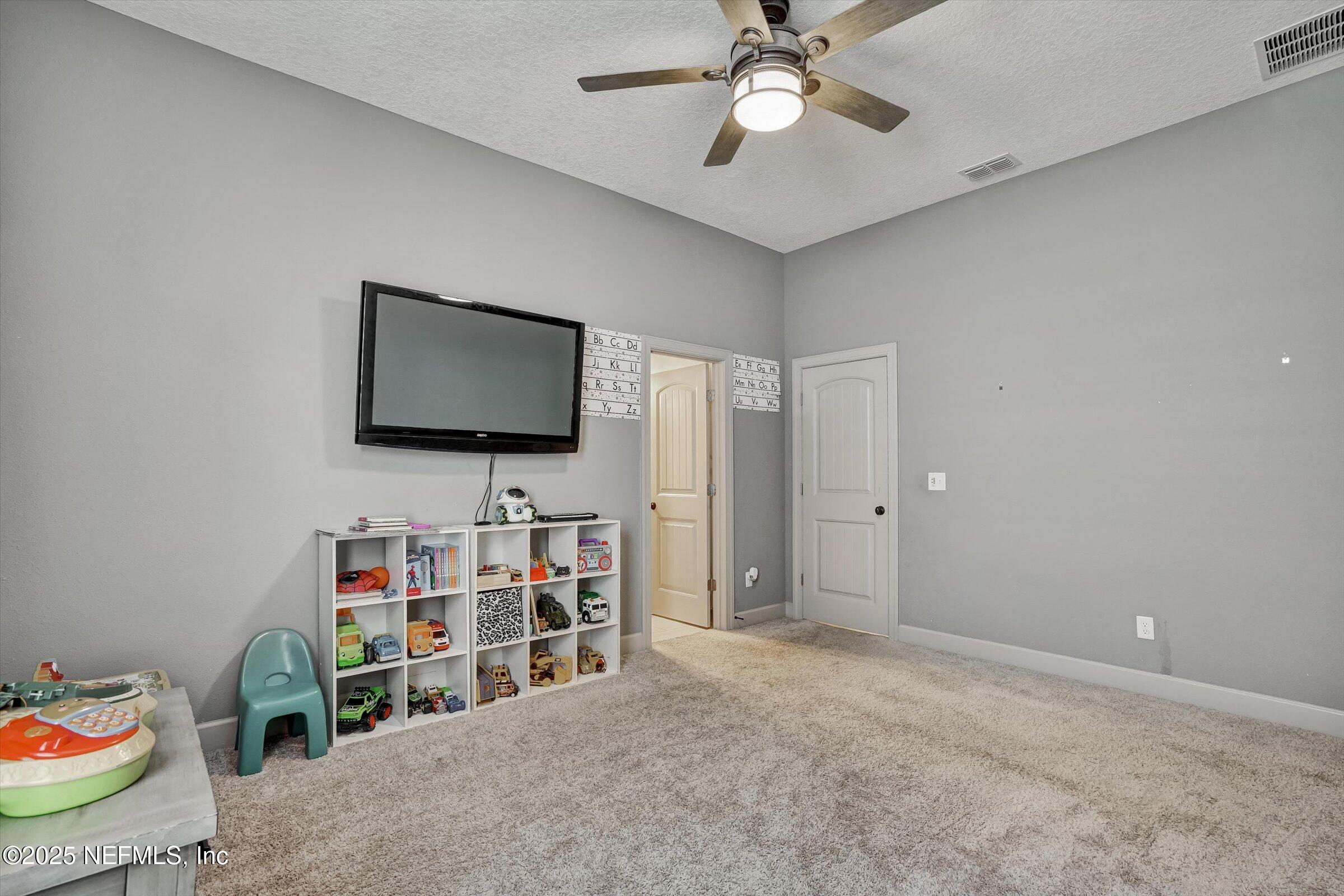 3913 SPYGLASS HILL Lane