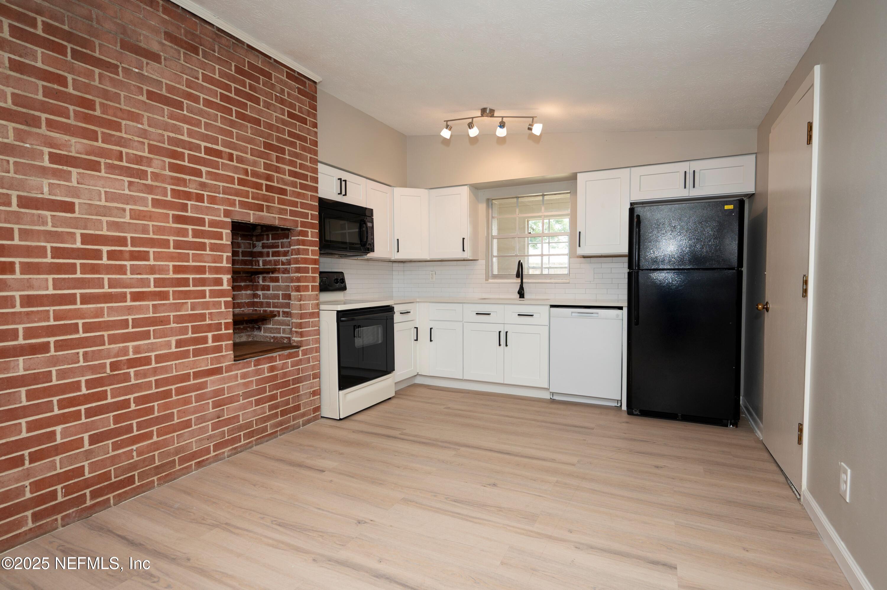 313 SUZANNE Drive