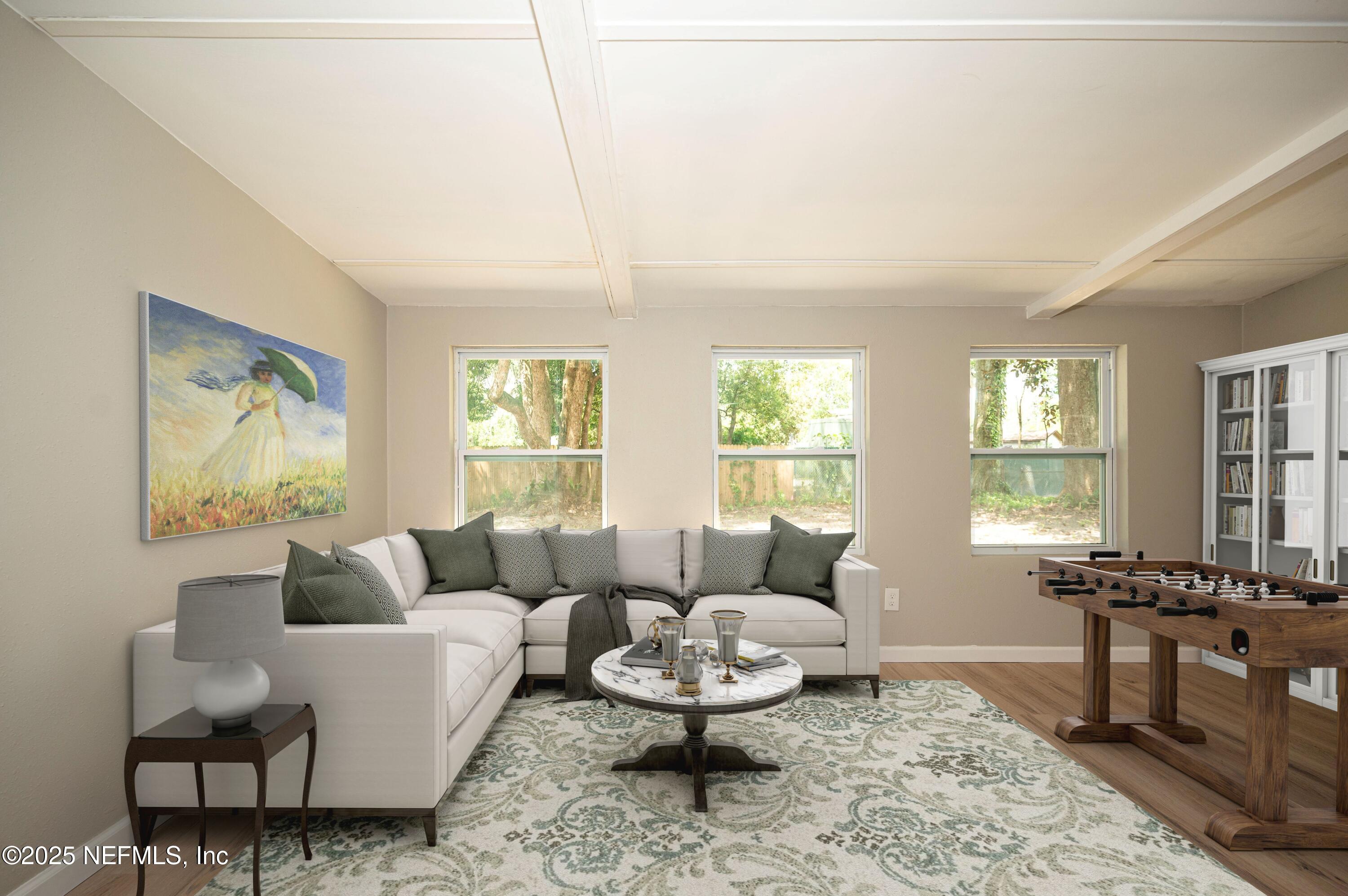 313 SUZANNE Drive