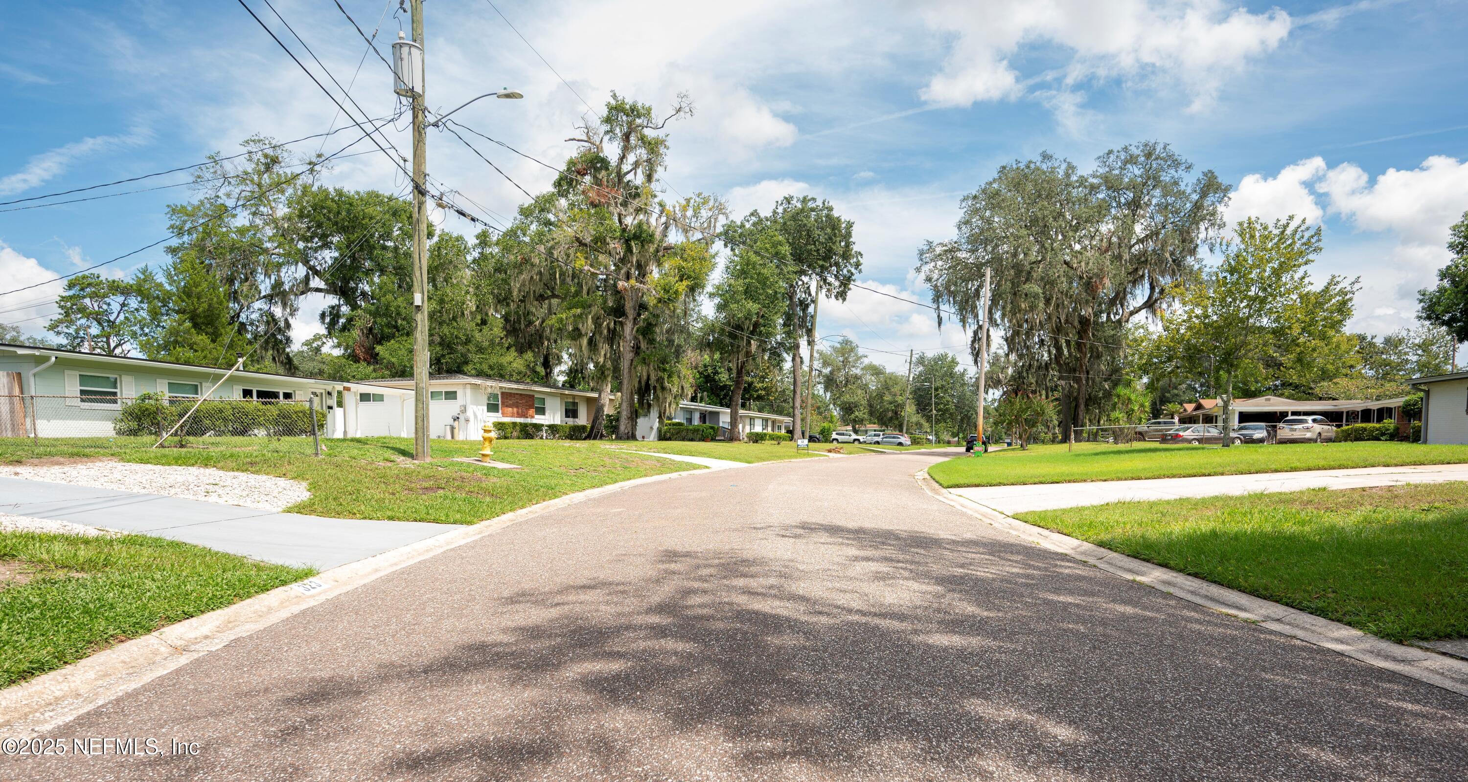 313 SUZANNE Drive