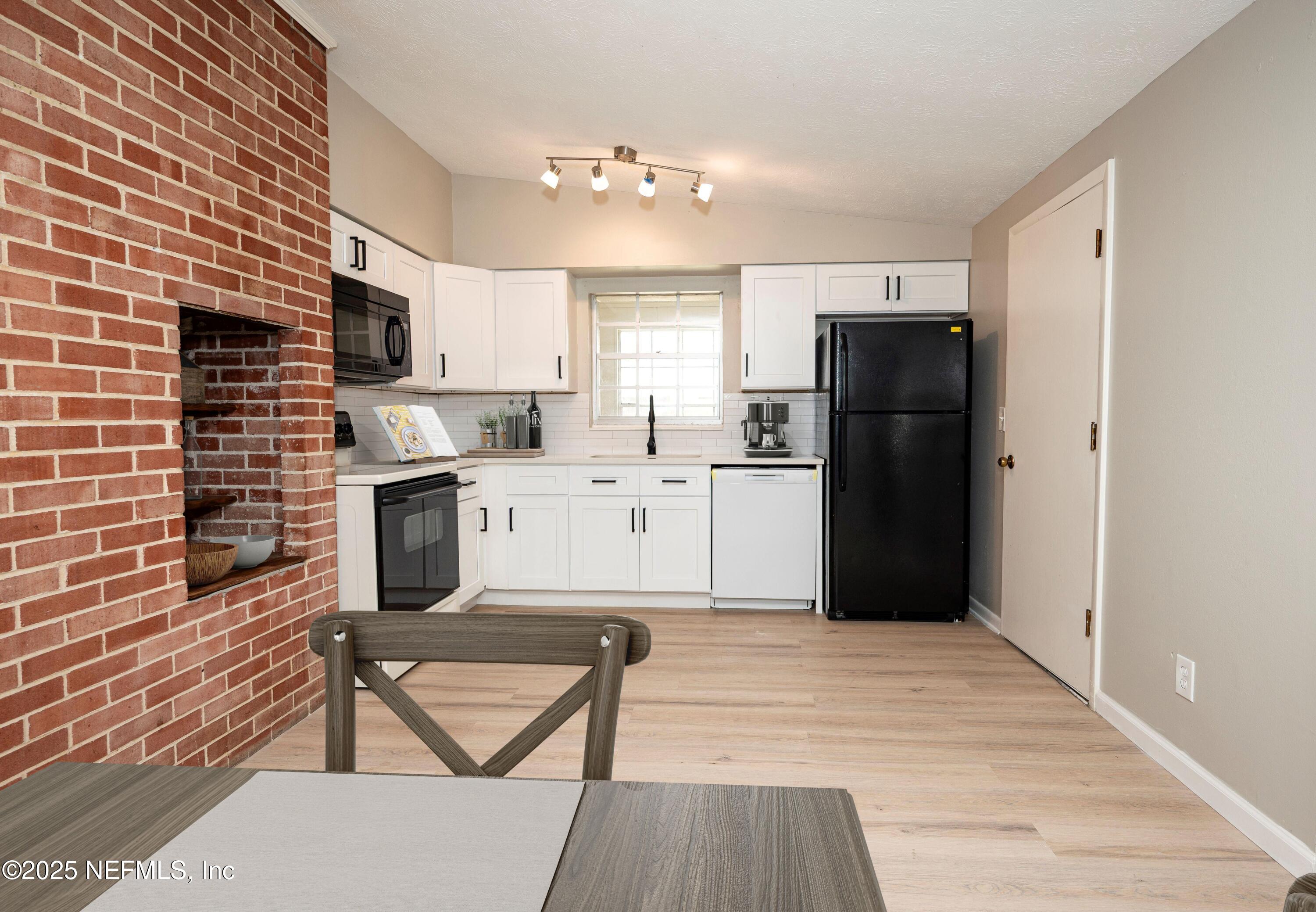 313 SUZANNE Drive