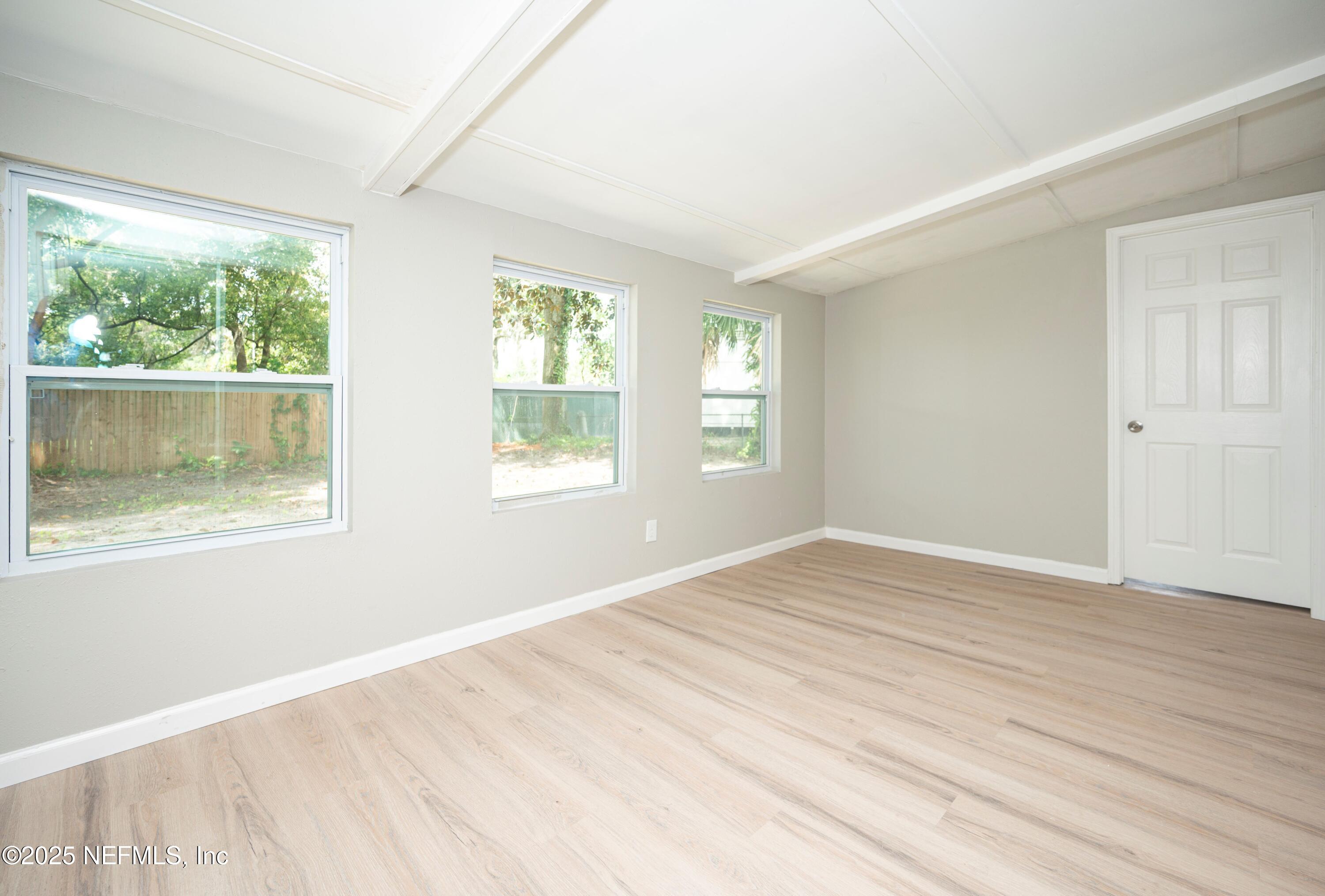 313 SUZANNE Drive