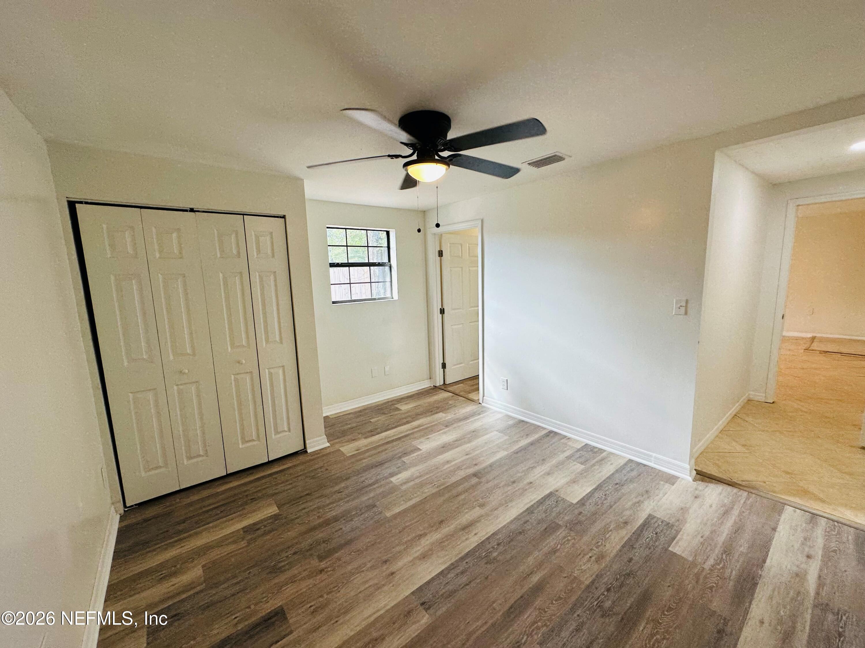1904 DELAROCHE Drive W