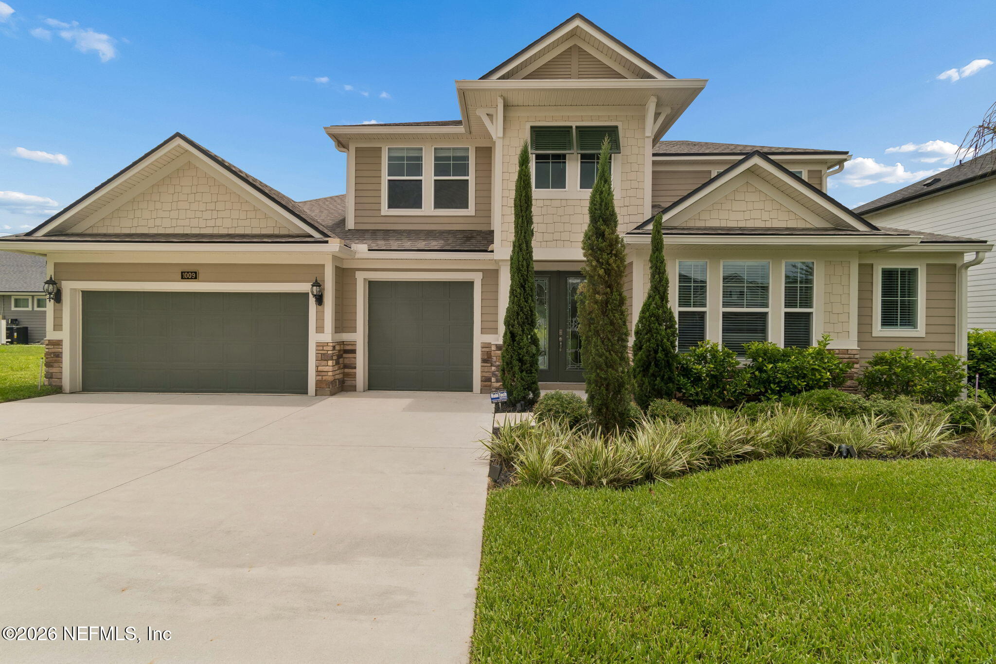 1009 OAKLAND HILLS Avenue
