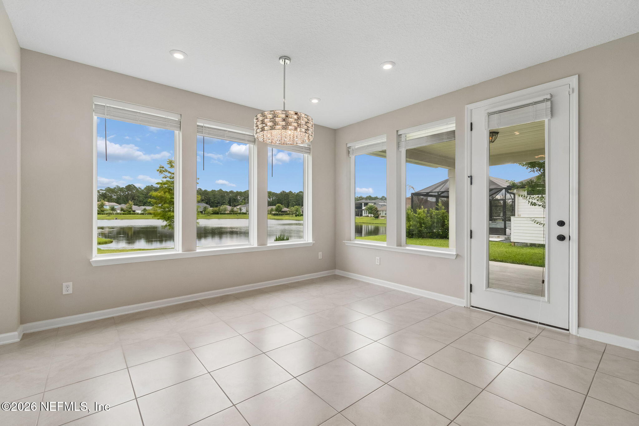 1009 OAKLAND HILLS Avenue