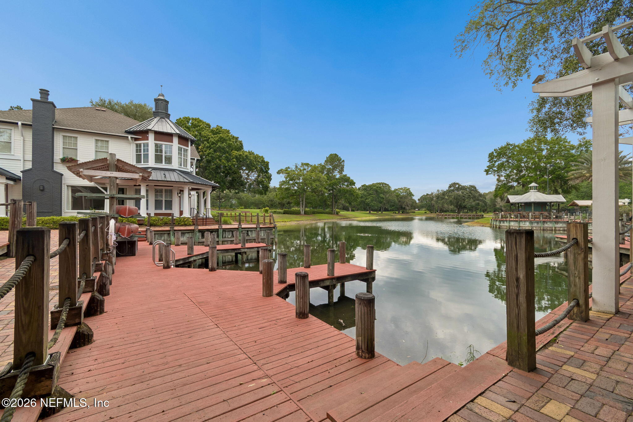 1009 OAKLAND HILLS Avenue